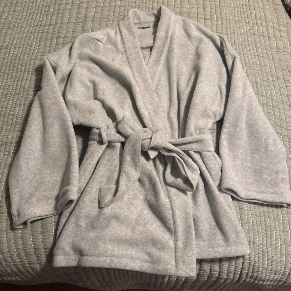 Skims Fleece Lounge Robe “Heather Gray” - Picture 2 of 6